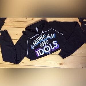 09 American Idols zip up jacket.